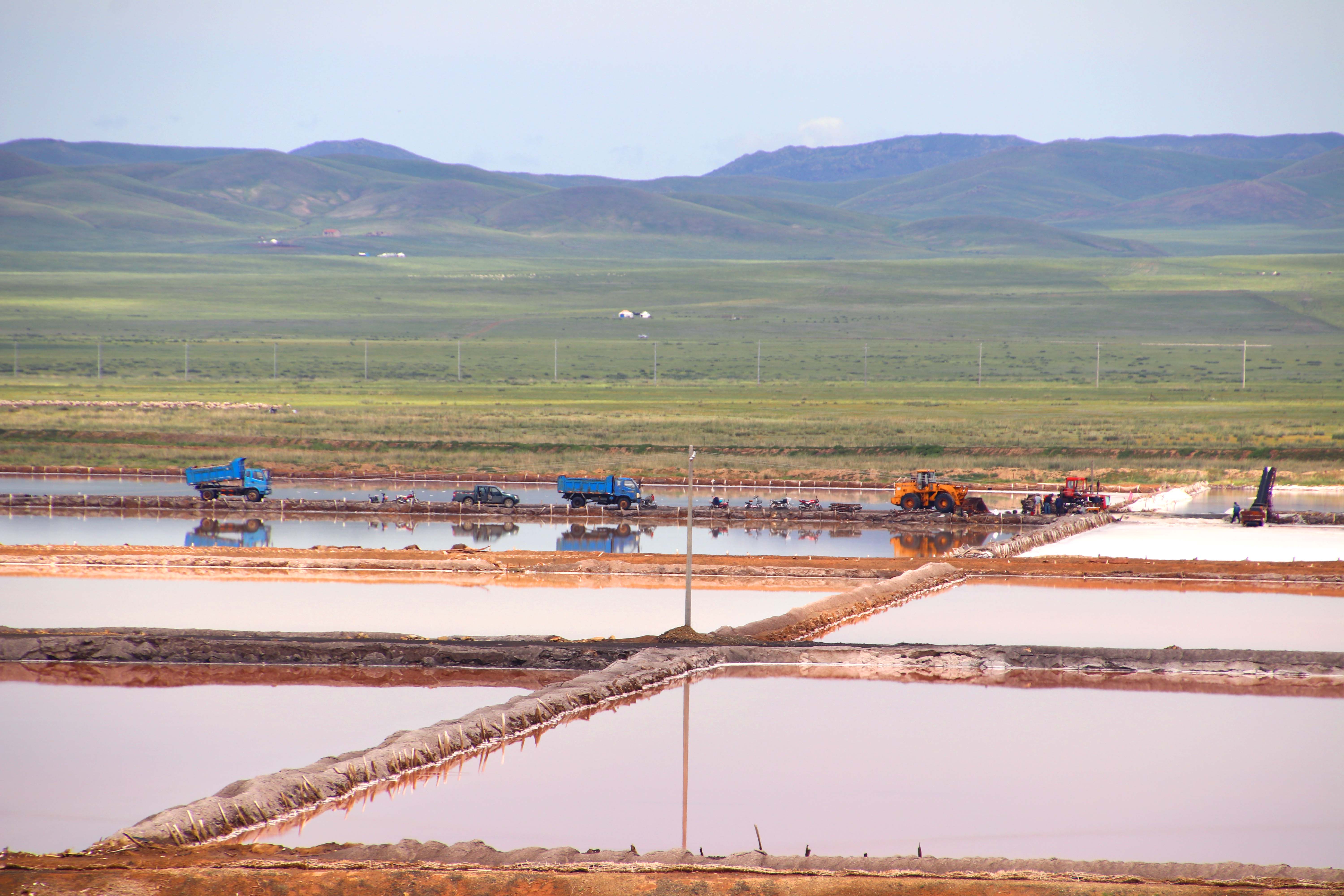 內(nèi)蒙古額吉淖爾制鹽有限公司2022年日曬鹽車間、鹽磚車間和流動(dòng)生產(chǎn)線原料鹽上料服務(wù)項(xiàng)目【網(wǎng)上競(jìng)價(jià)】中標(biāo)公示